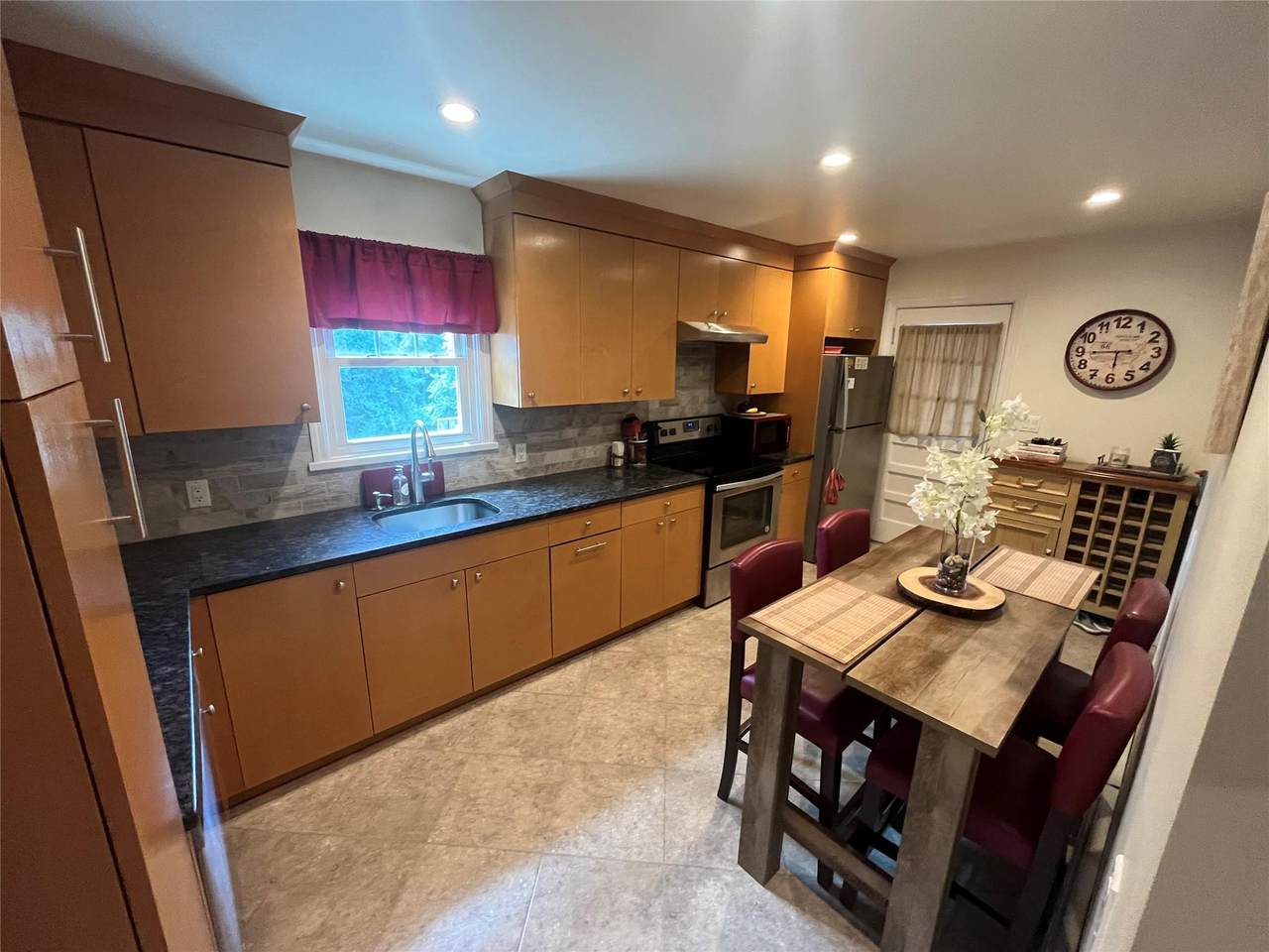 259 Elwood Avenue - Photo 1