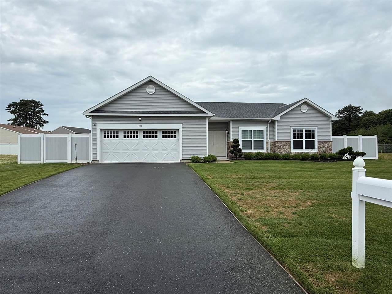 192 Flower Road - Photo 1