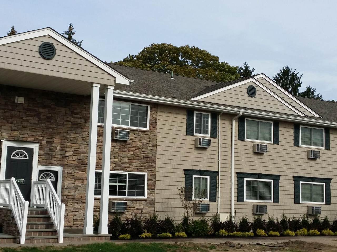 333 Brook Avenue - Photo 1