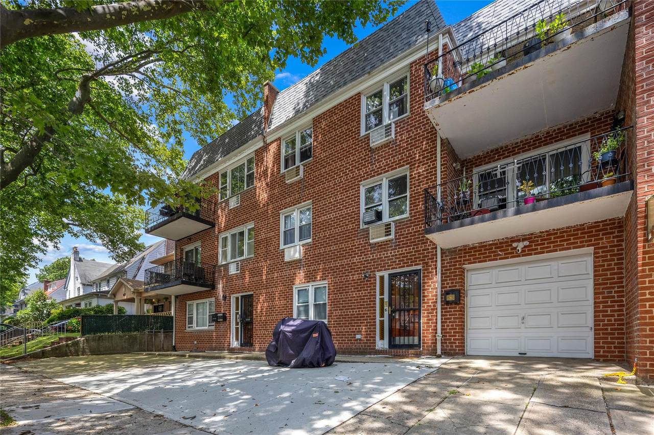 85-45 Abingdon Road - Photo 1