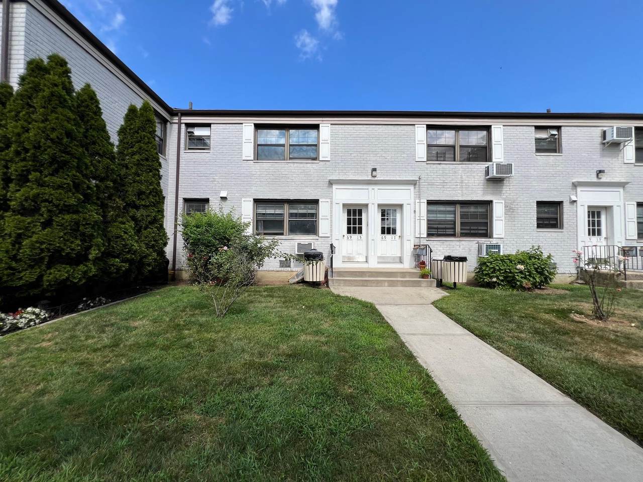 6915 136th Street - Photo 1