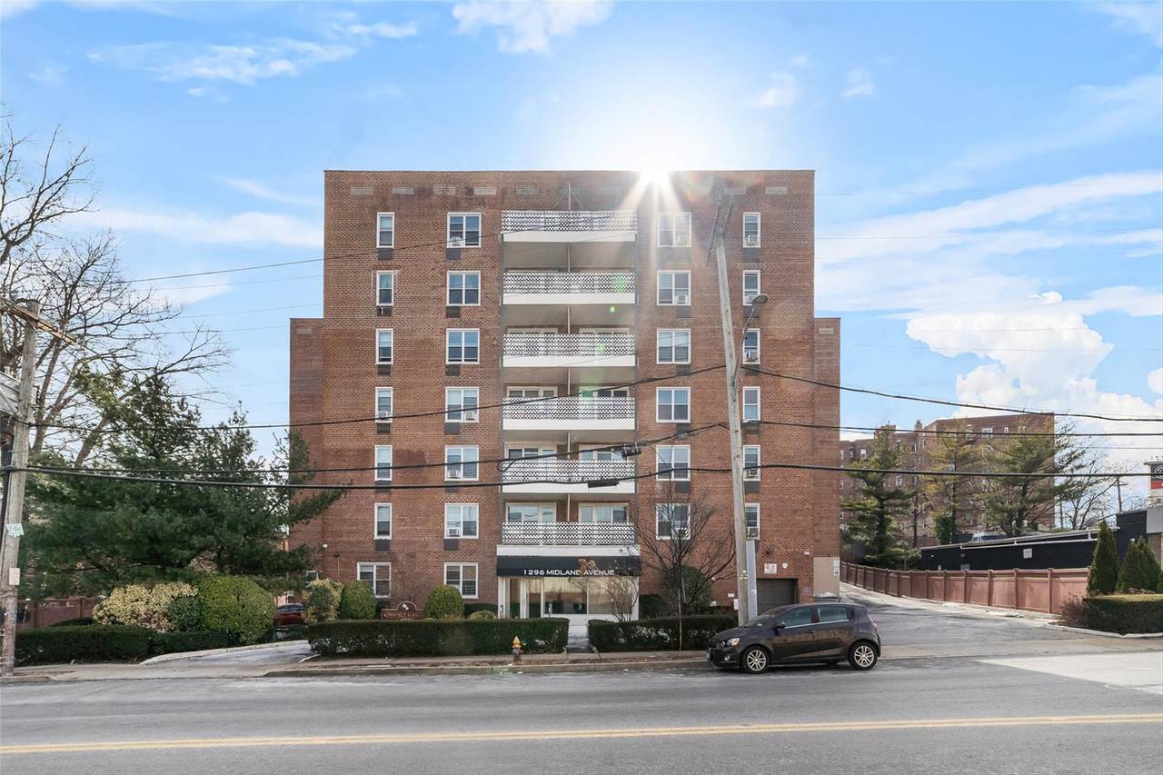 1296 Midland Avenue - Photo 1