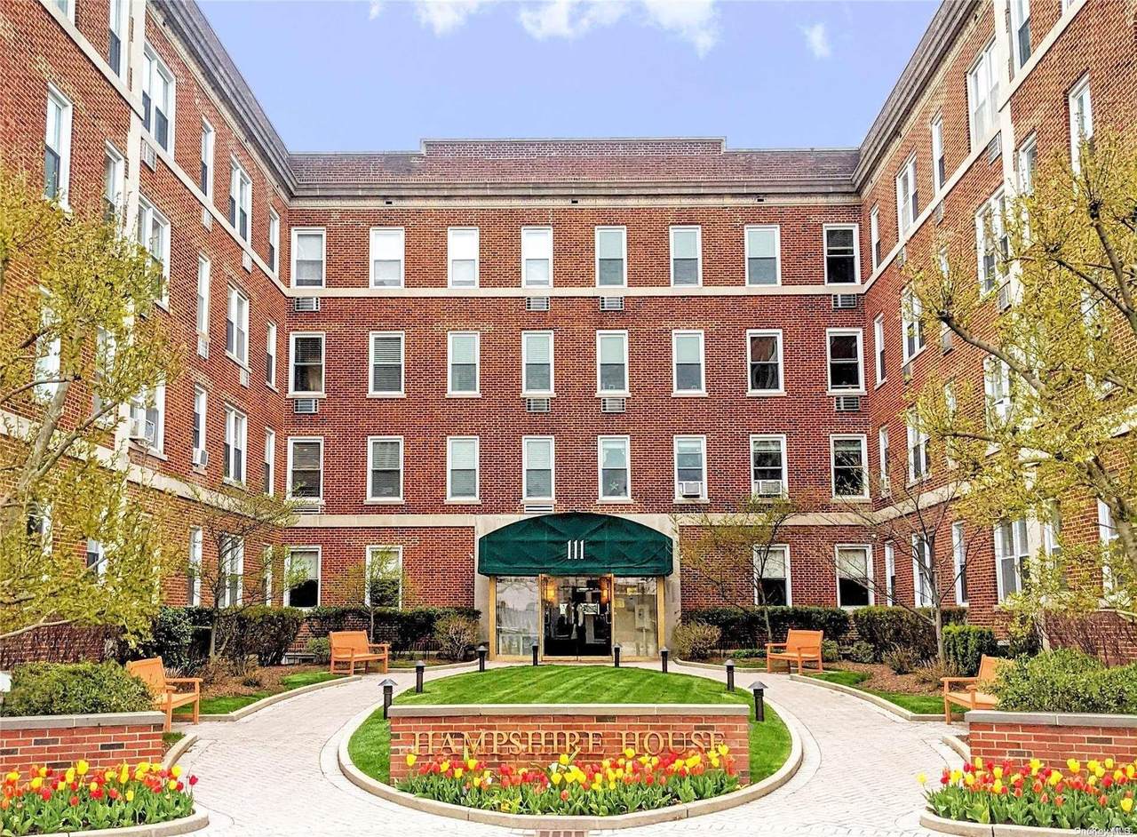 111 7th Street - Photo 1