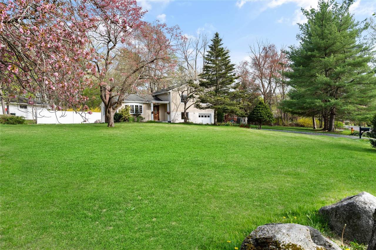 23 Kathleen - Photo 1