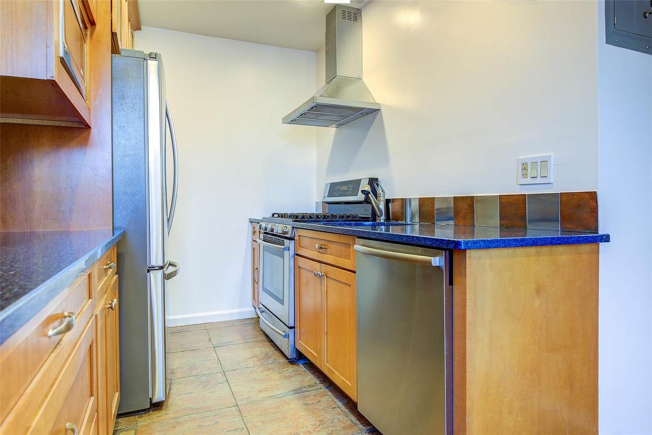 64-85 Saunders Street - Photo 1
