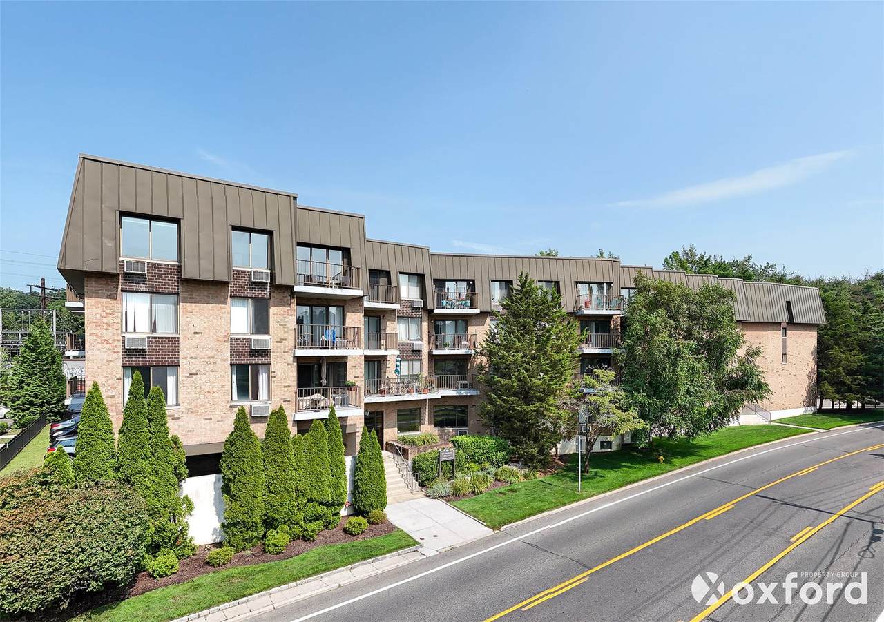 560 Halstead Avenue - Photo 1