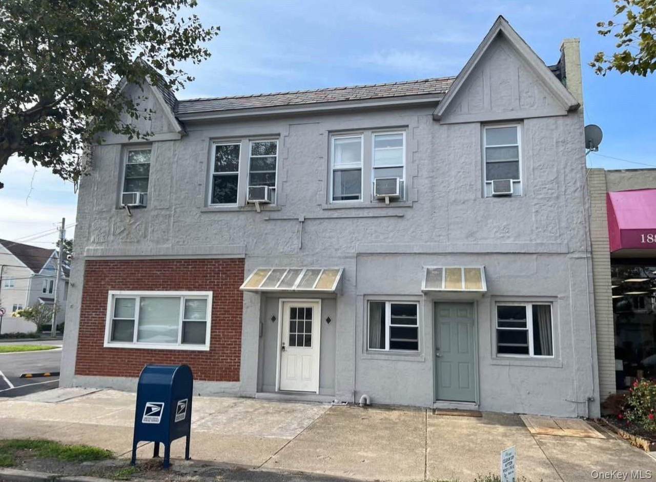 1885 Park Street - Photo 1