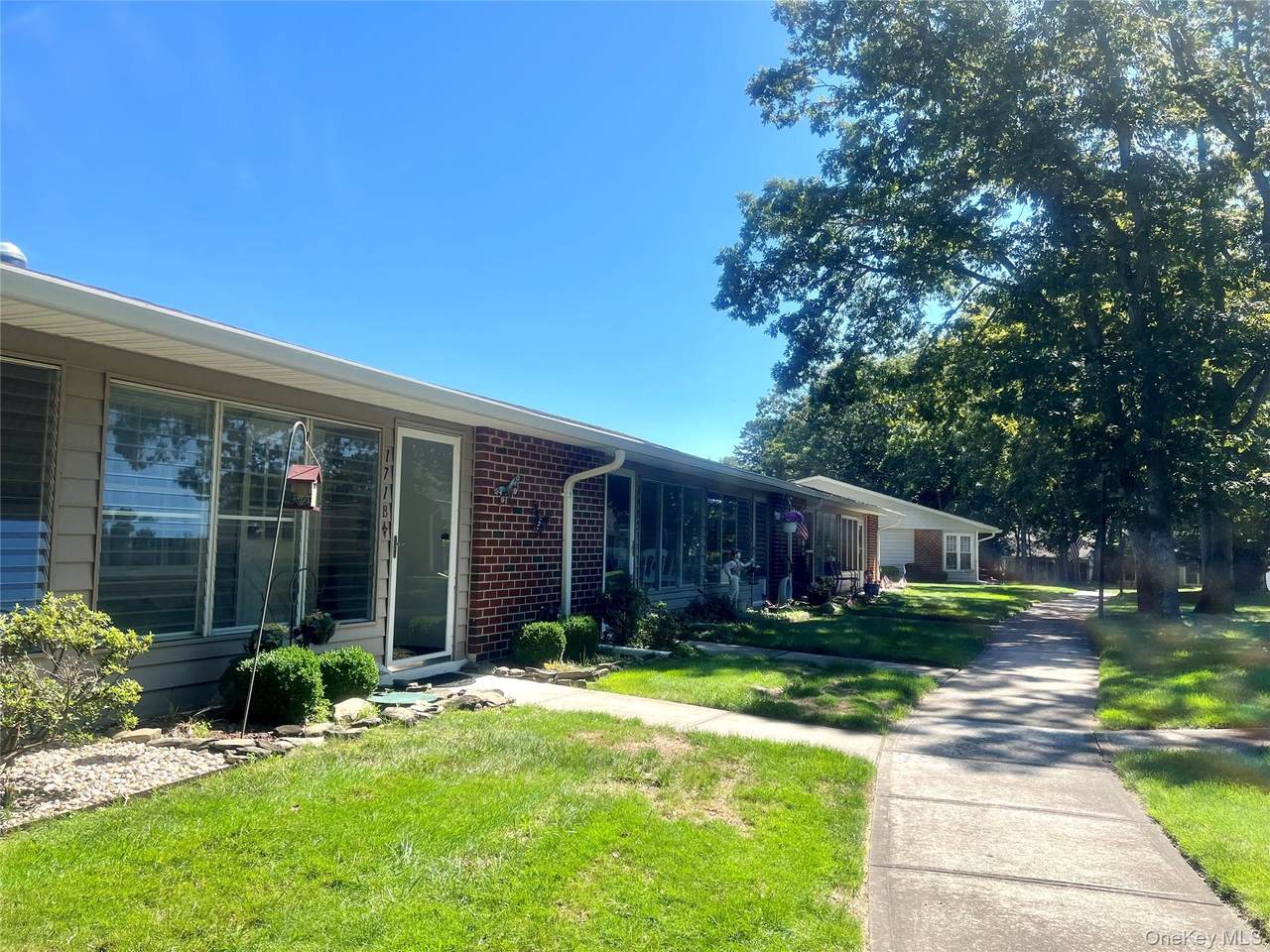 171B Ventry Court - Photo 1