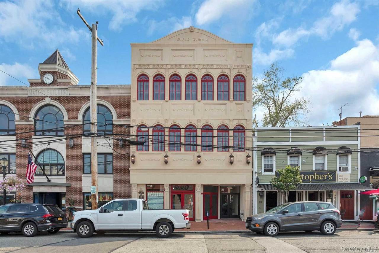 10 Wall Street - Photo 1