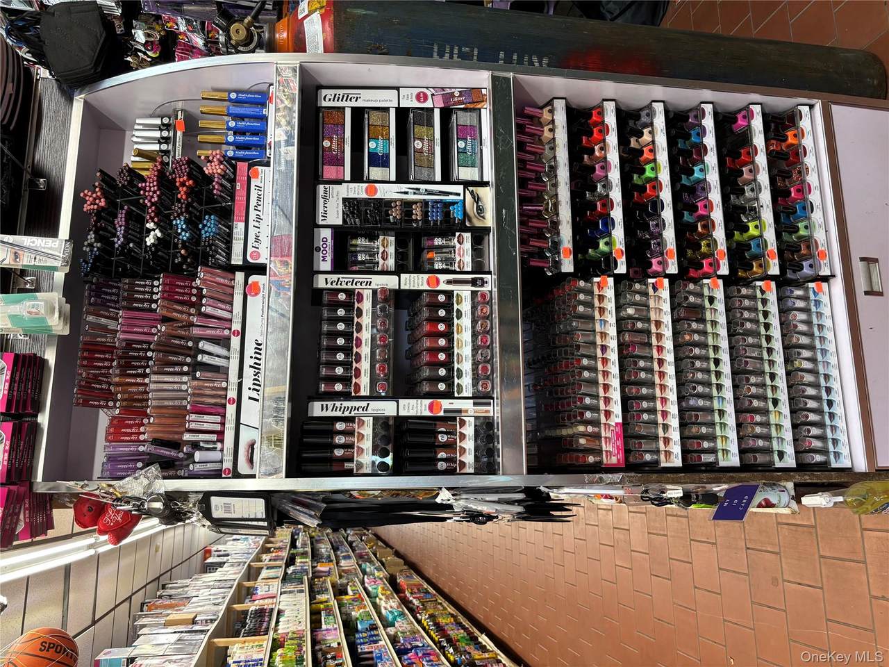 3036 Buhre Ave - Photo 1