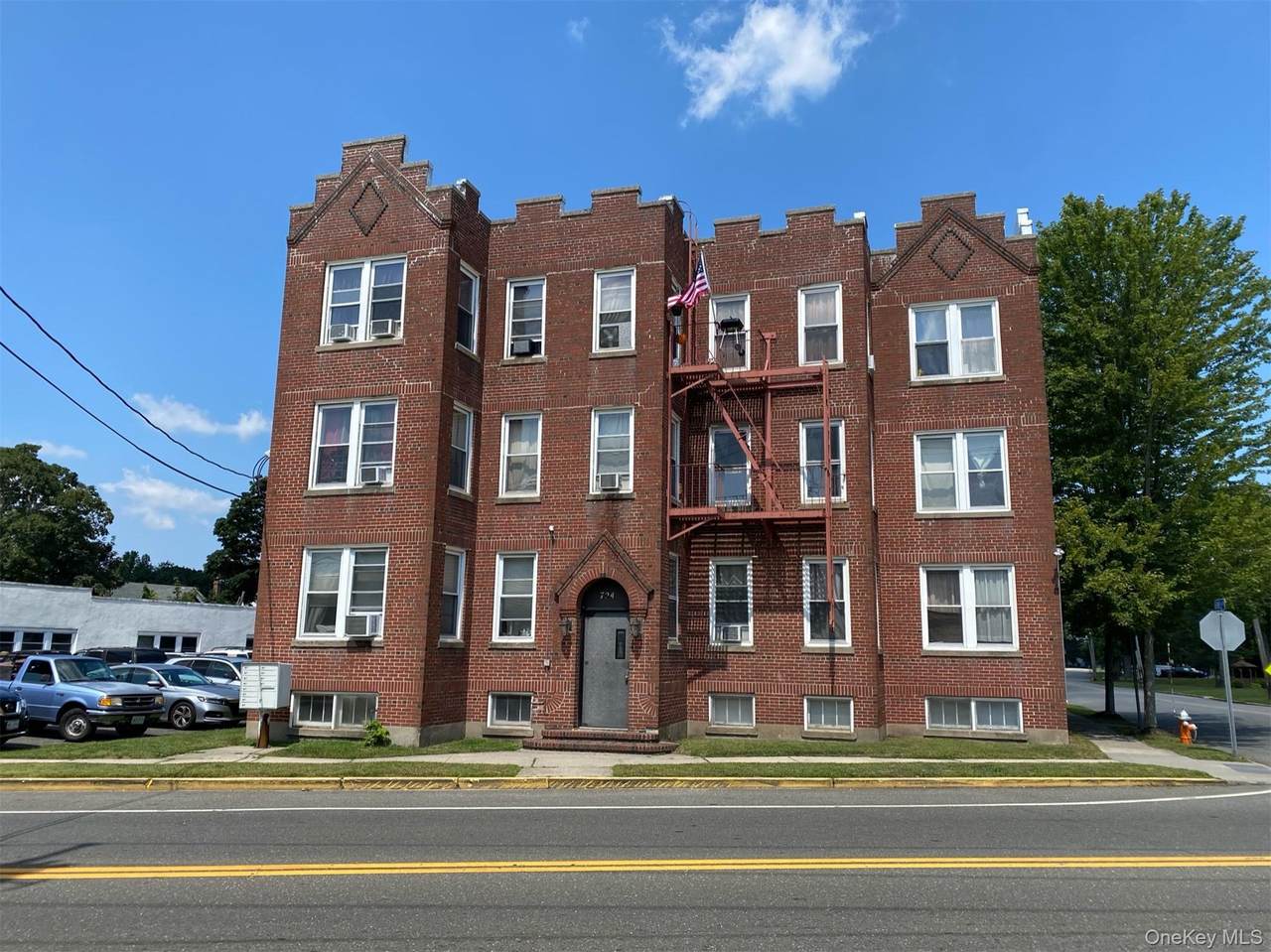 726 Howell Avenue - Photo 1