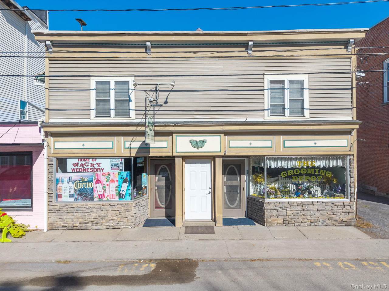 107 Railroad Avenue - Photo 1