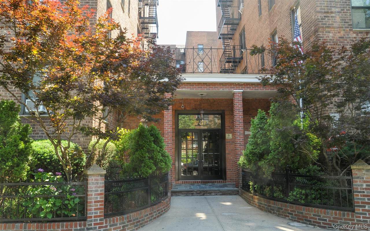 3727 86th Street - Photo 1