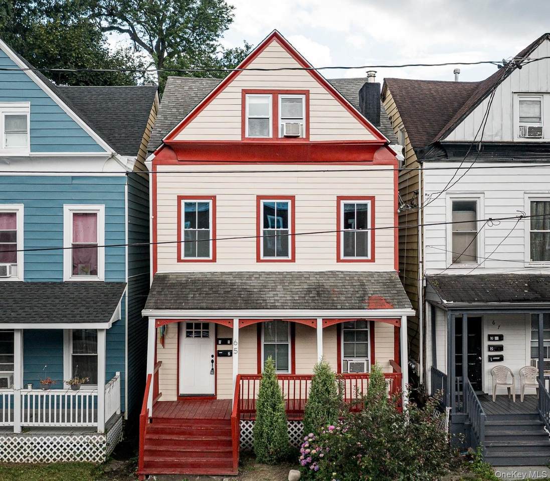 65 Carson Avenue - Photo 1