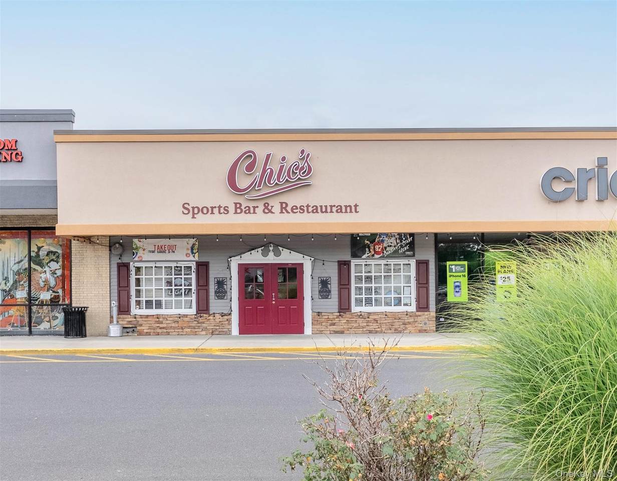 226 Kingston Plaza - Photo 1