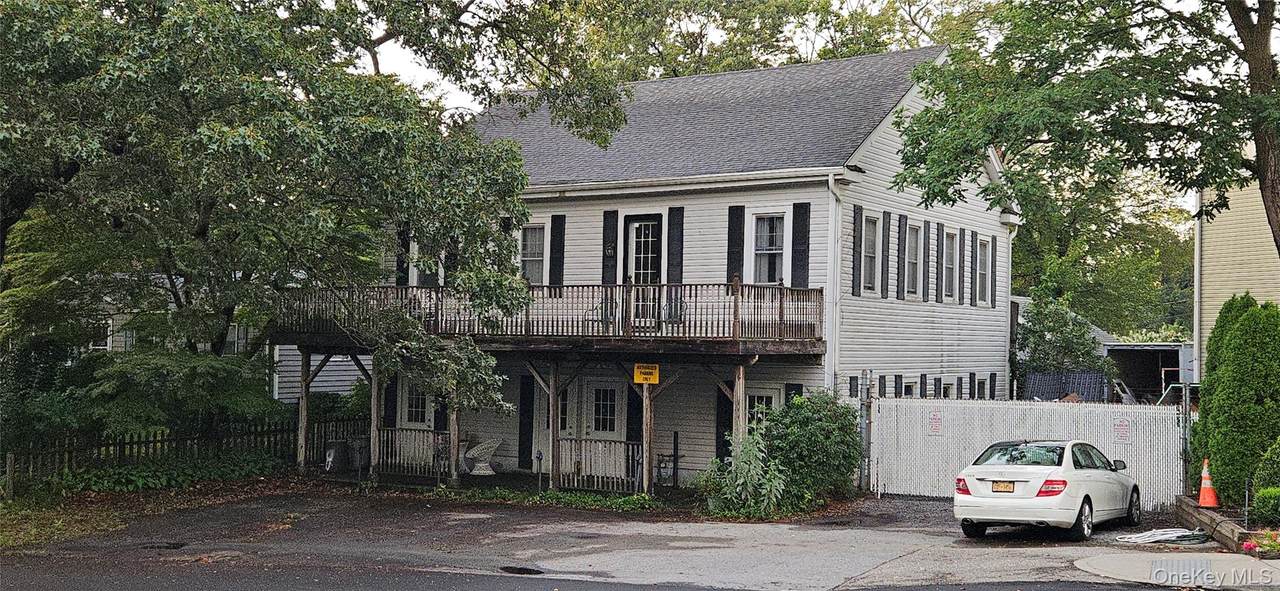 39 Northport Road - Photo 1