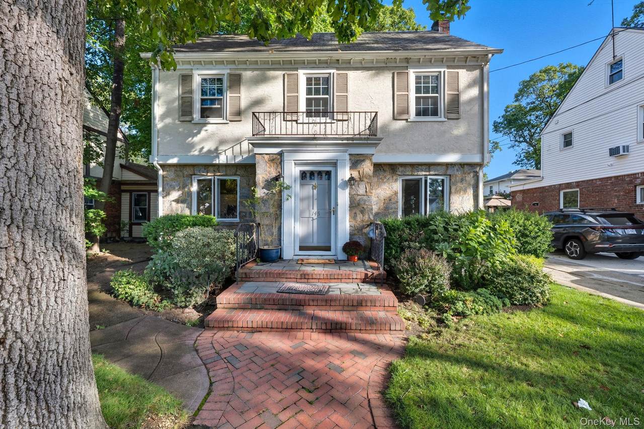 145 Cornwell Avenue - Photo 1