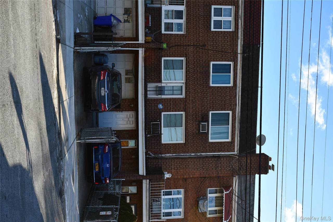 158-04 84 Road - Photo 1