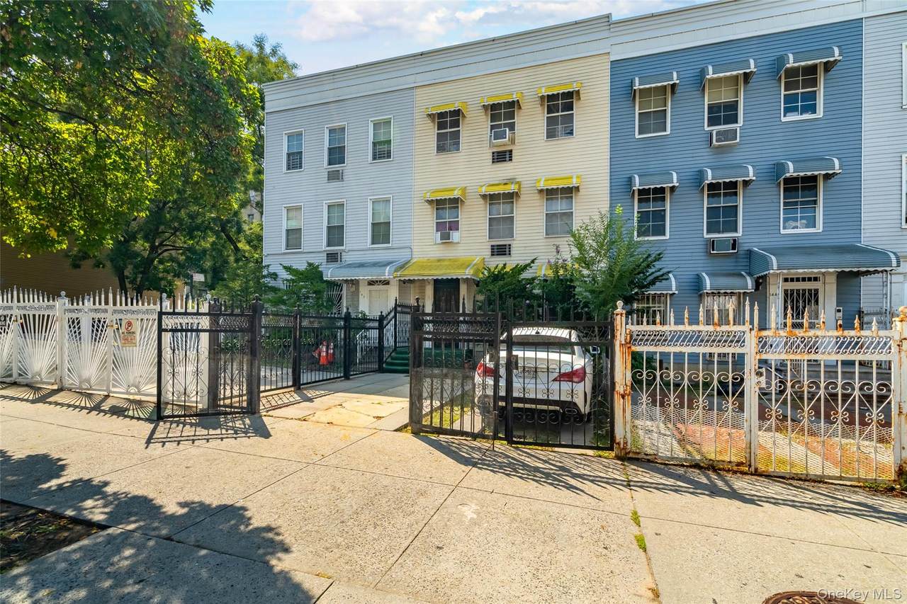 142 175th Street - Photo 1