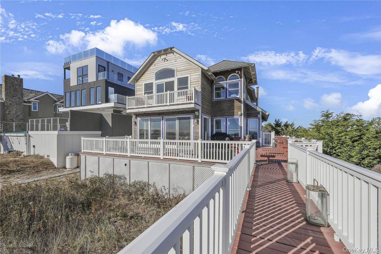 771 Dune Road - Photo 1