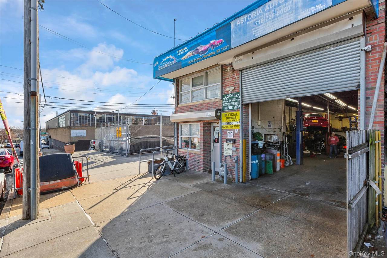 4914 25th Avenue - Photo 1