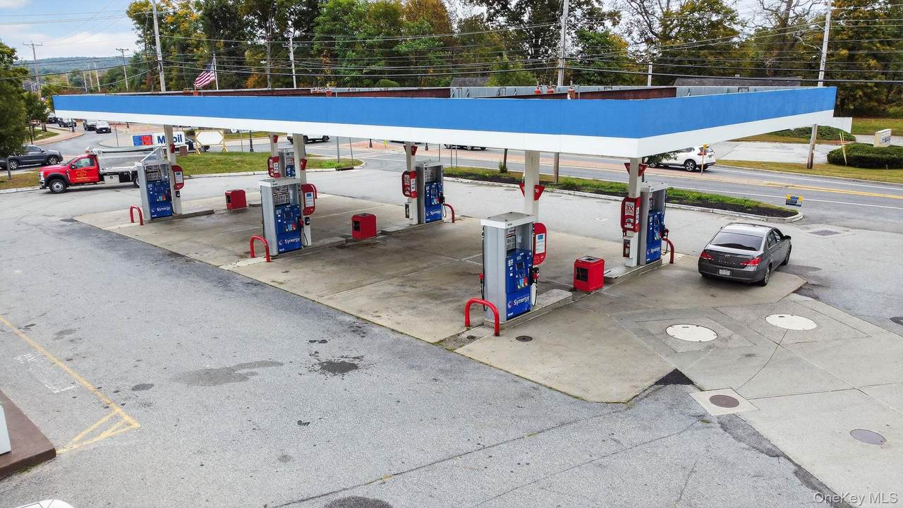 1061 Freedom Plains Road - Photo 1