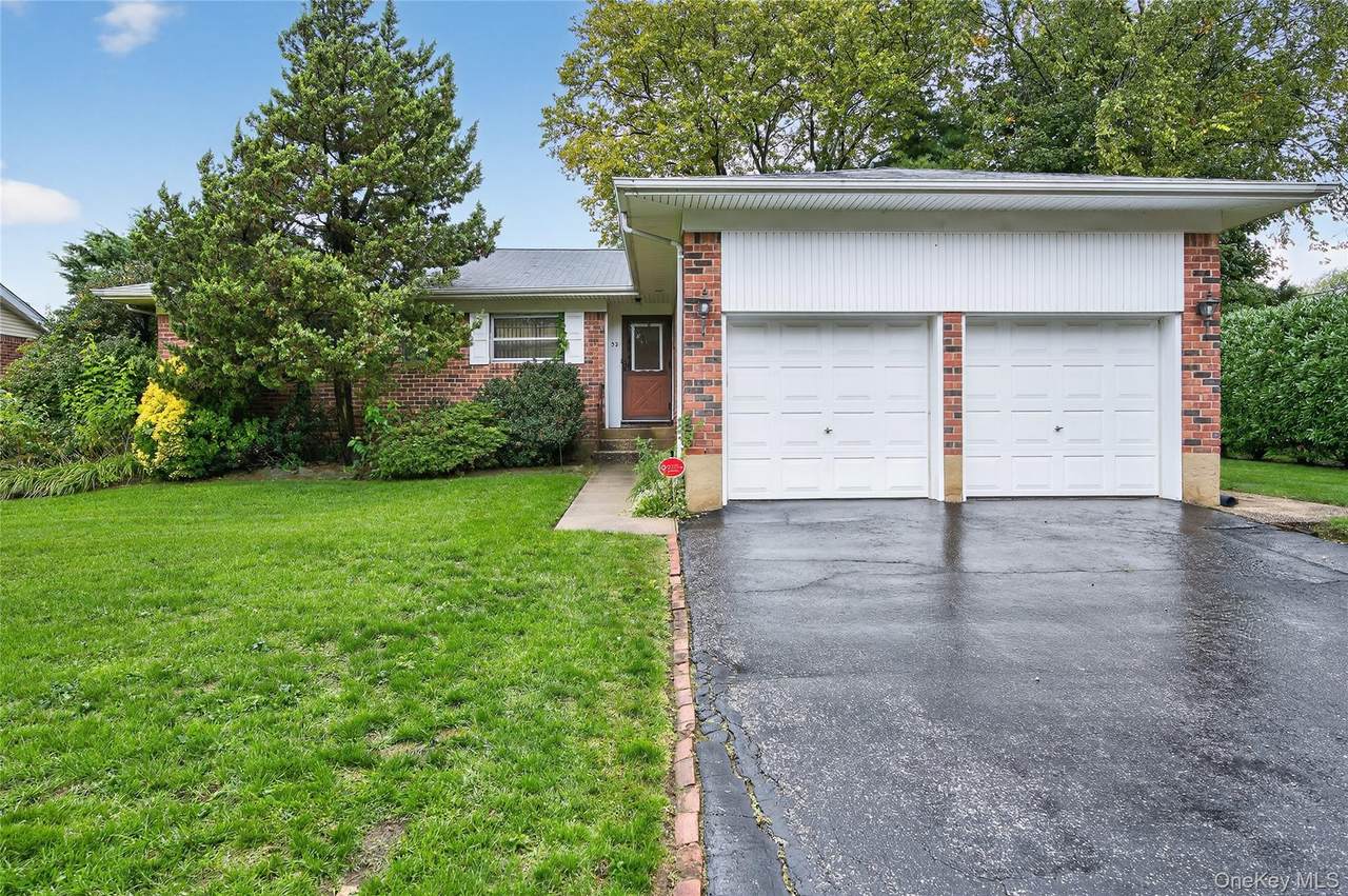 32 Rockland Drive - Photo 1