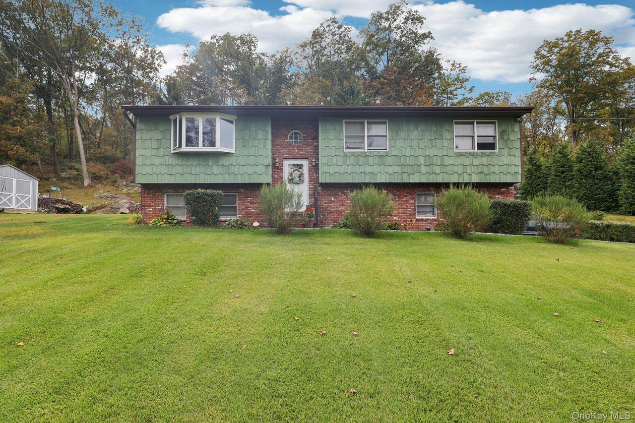 105 Old Road - Photo 1