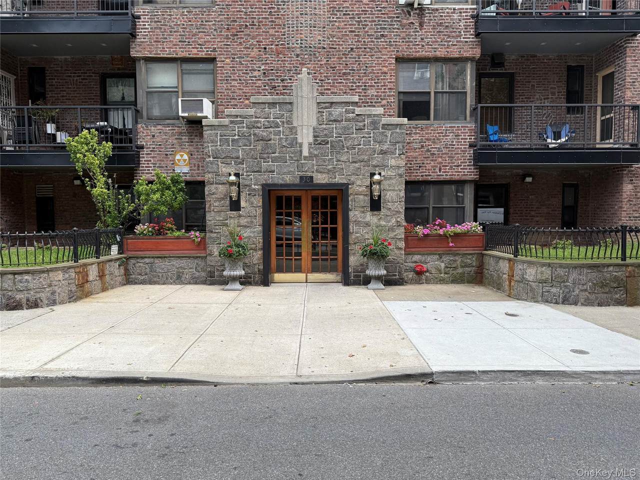 30 Clinton Place - Photo 1