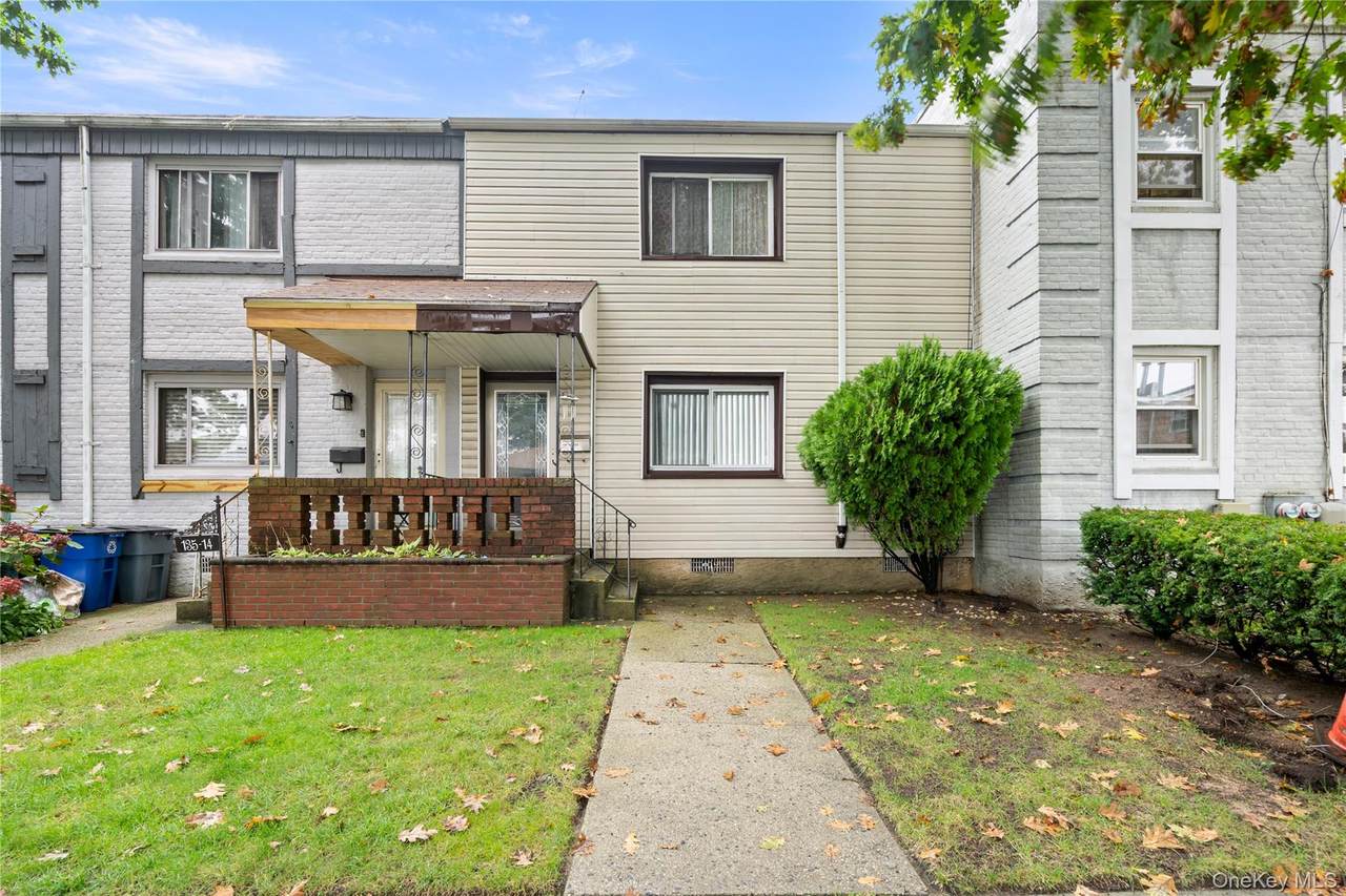 13512 223rd Street - Photo 1