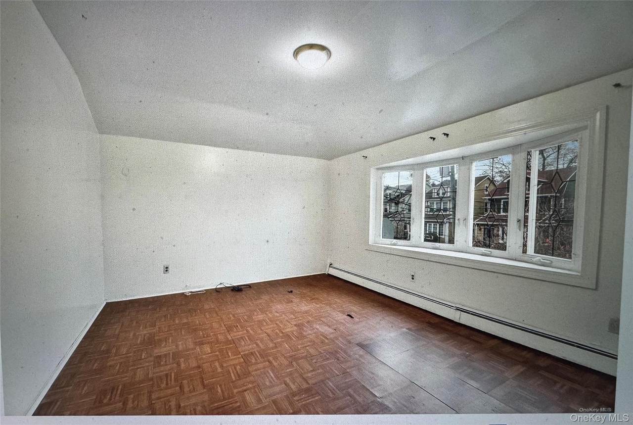 187-15 Tioga Drive - Photo 1