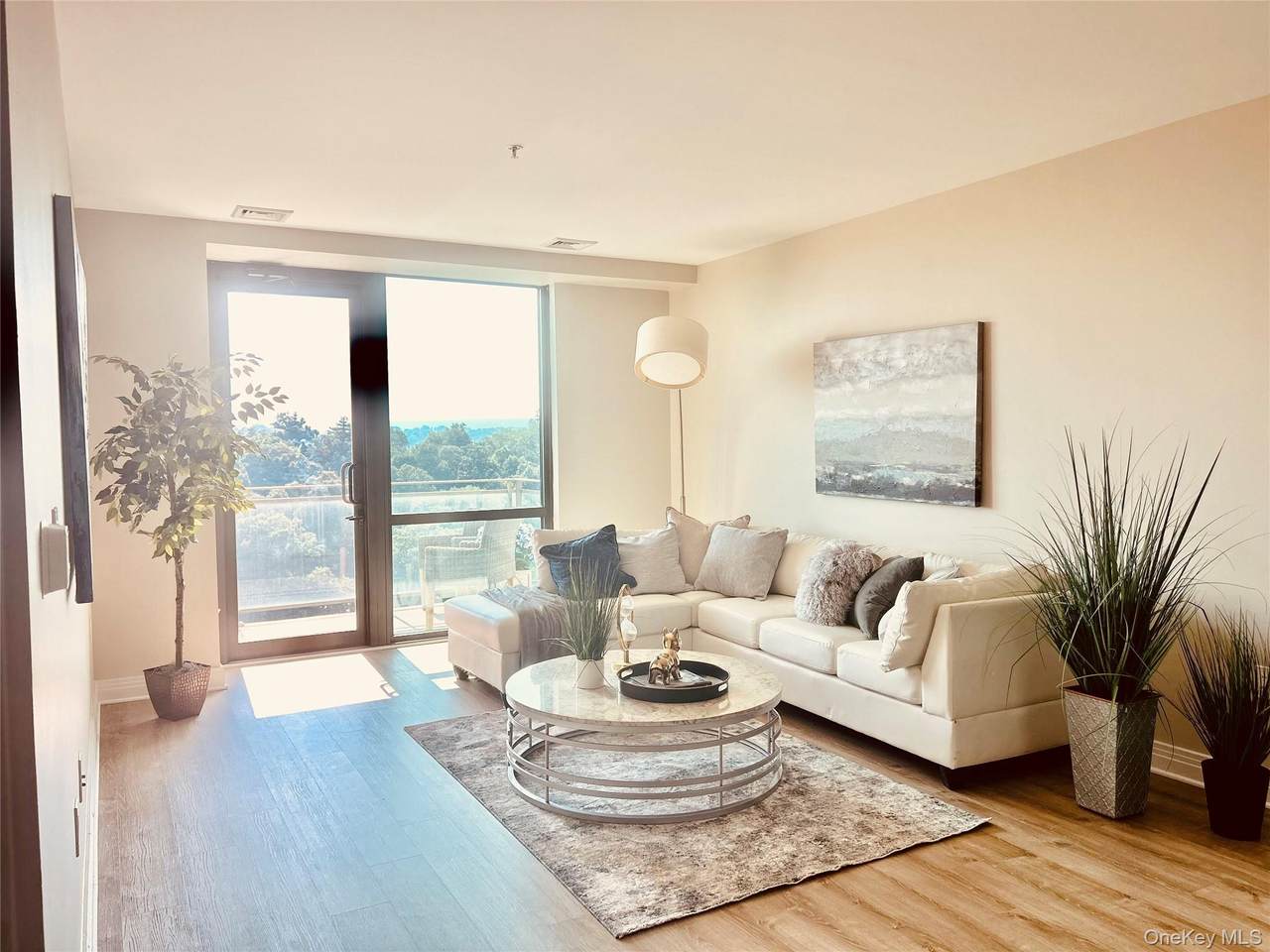 701 Ridge Hill Boulevard - Photo 1