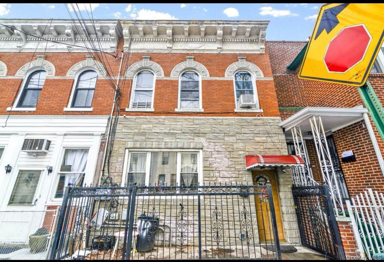 88-22 85th Street - Photo 1