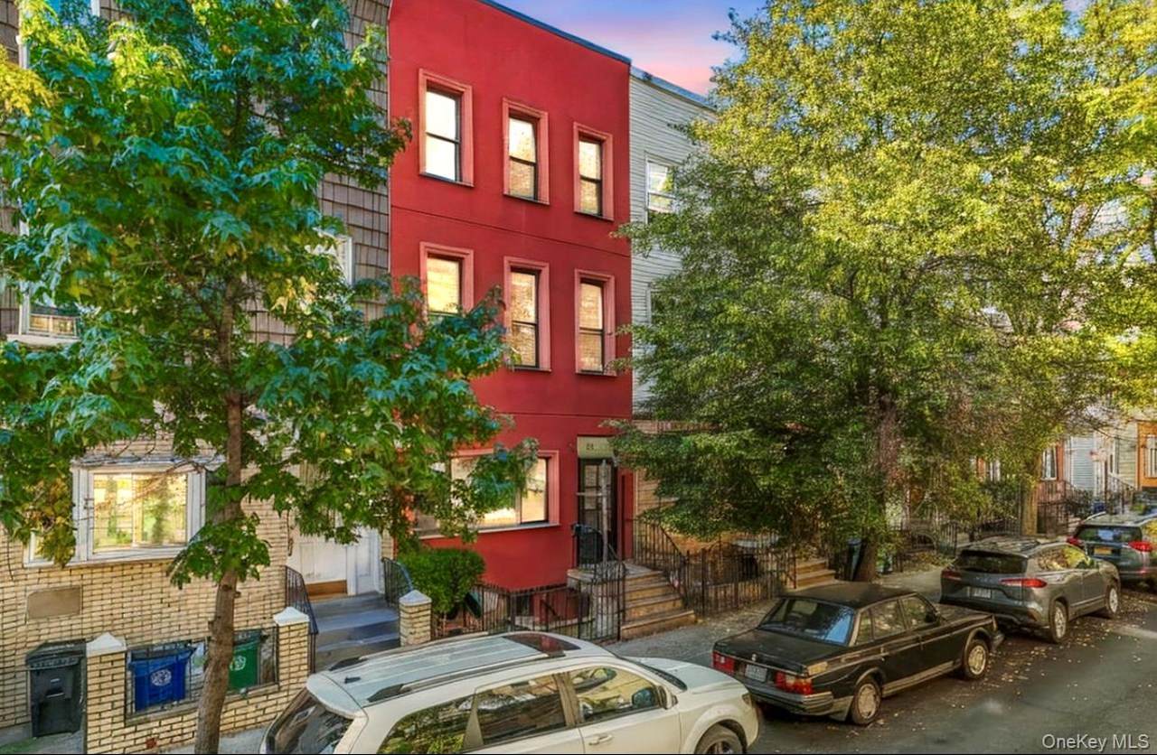 37 Jewel Street - Photo 1