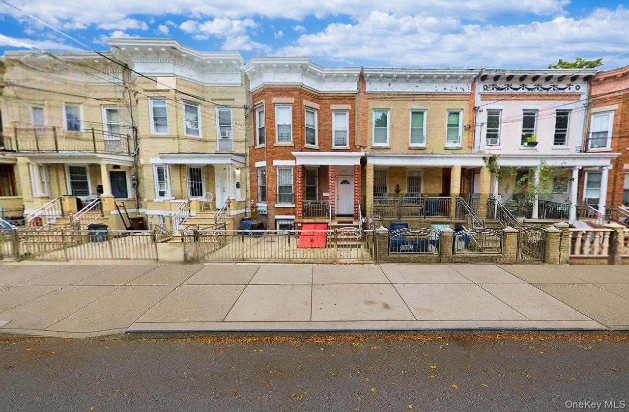 8729 86th Street - Photo 1