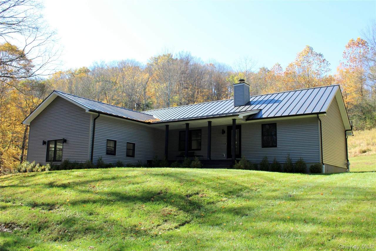 3 Spruce Hill - Photo 1