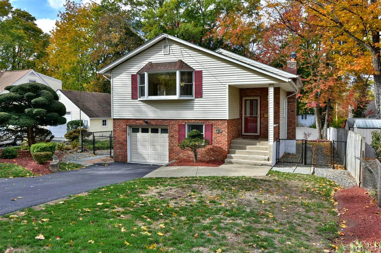 33 Hillcrest Road - Photo 1