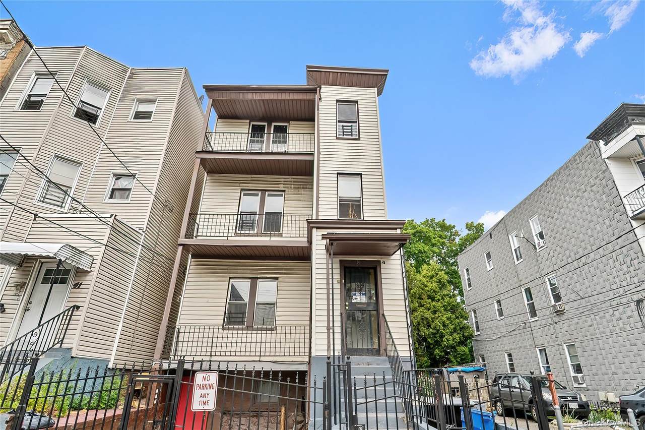 39 Victor Street - Photo 1