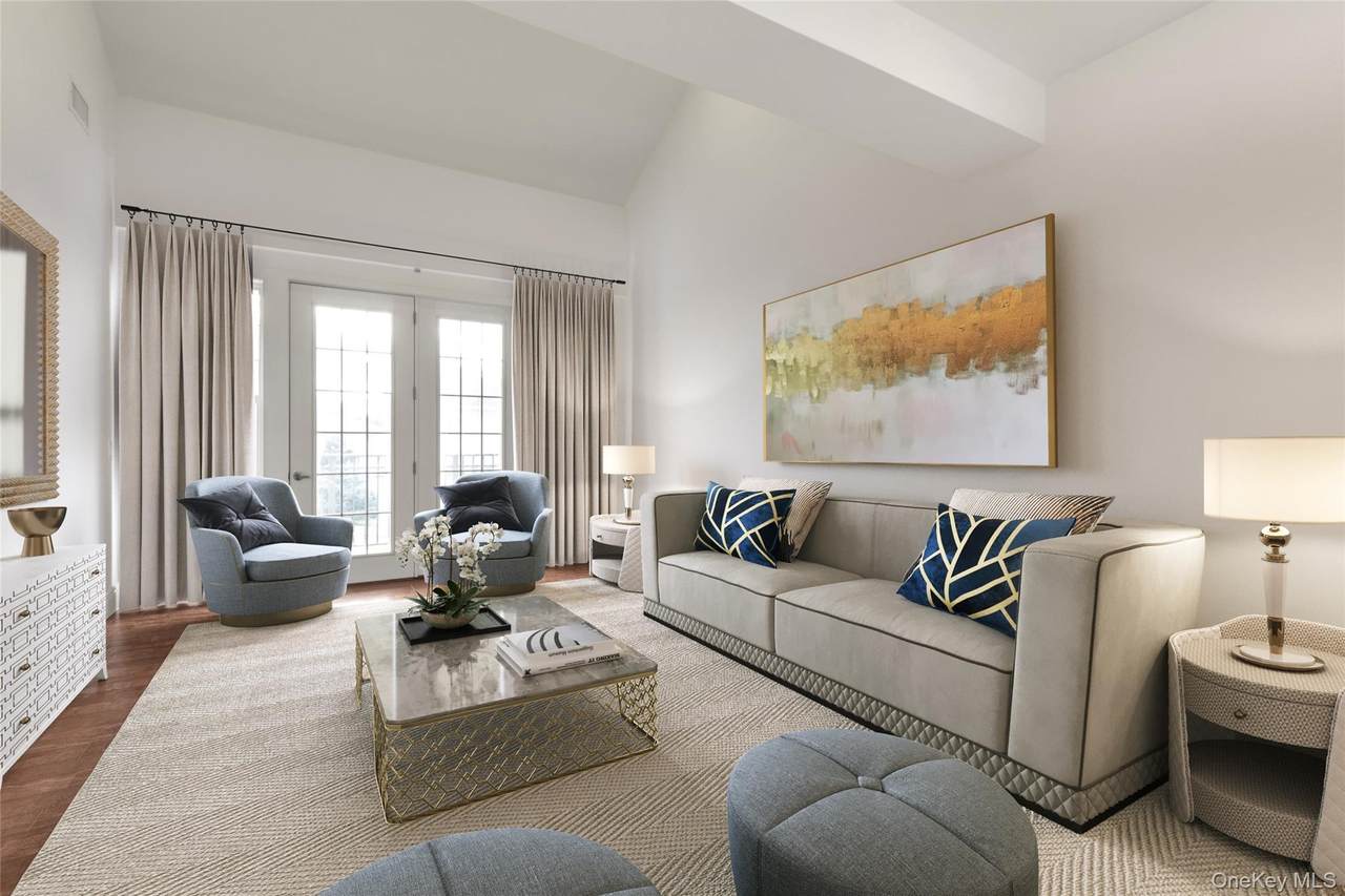 404 White Rose Lane - Photo 1