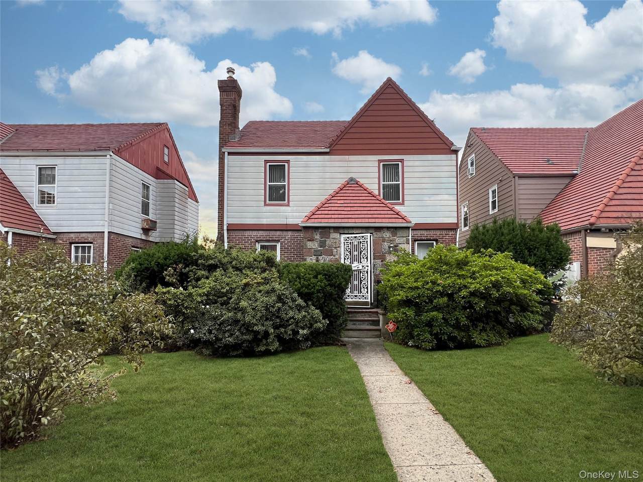 4706 Utopia Parkway - Photo 1