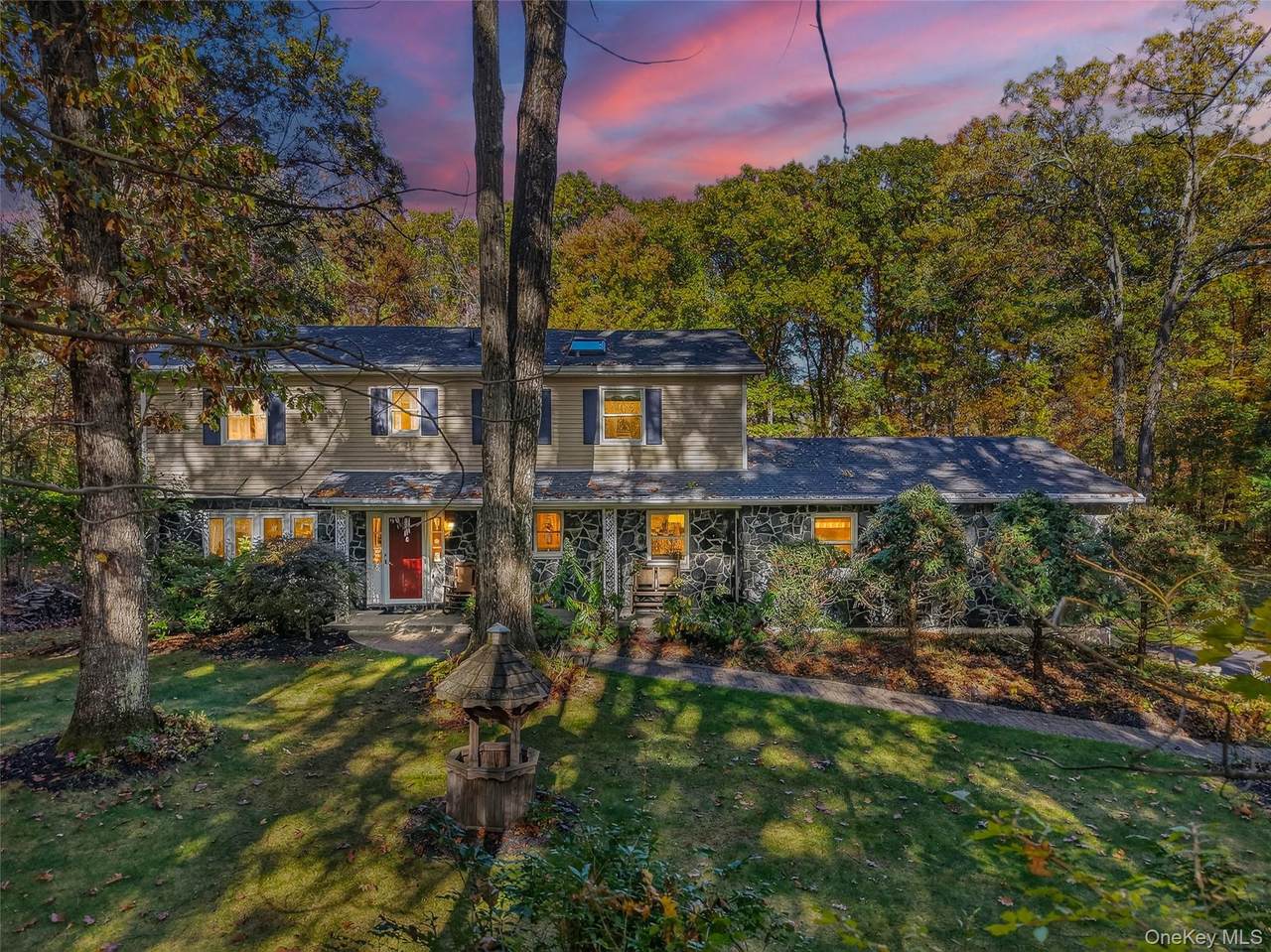 23 Marcella Boulevard - Photo 1