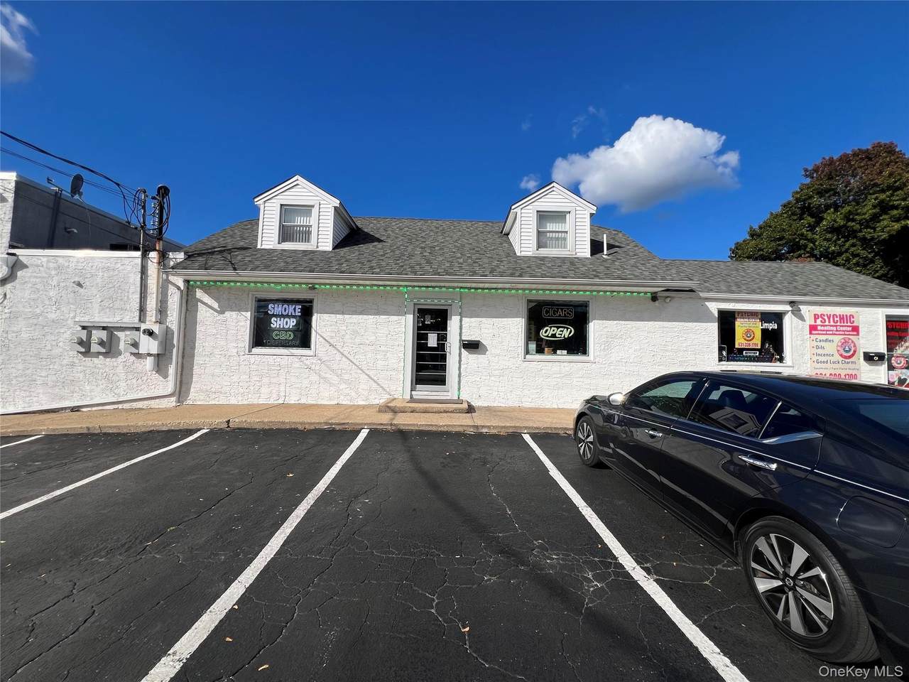 469a E Jericho Turnpike - Photo 1