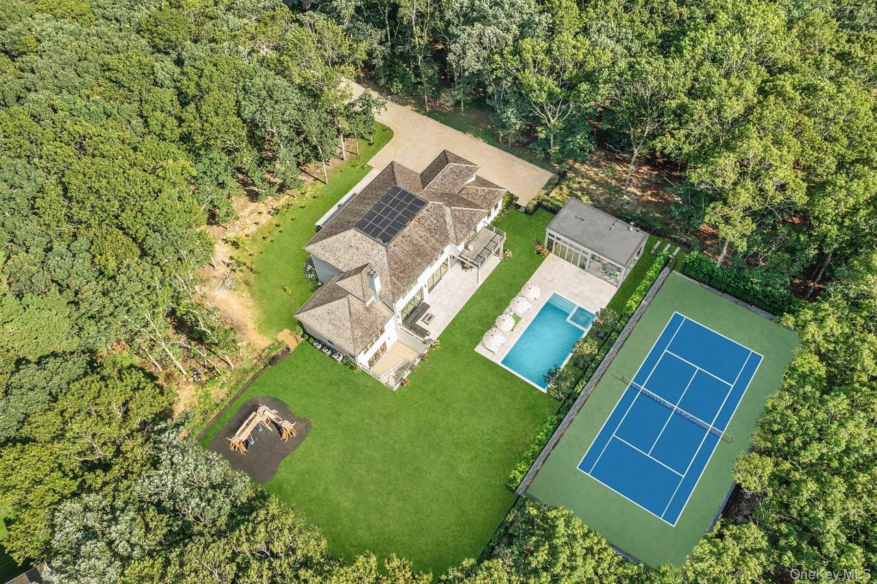 1552 Deerfield Road - Photo 1