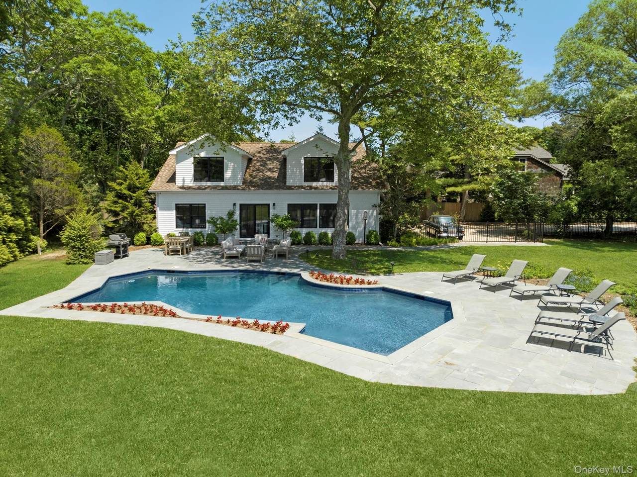 60 Franklin Avenue - Photo 1