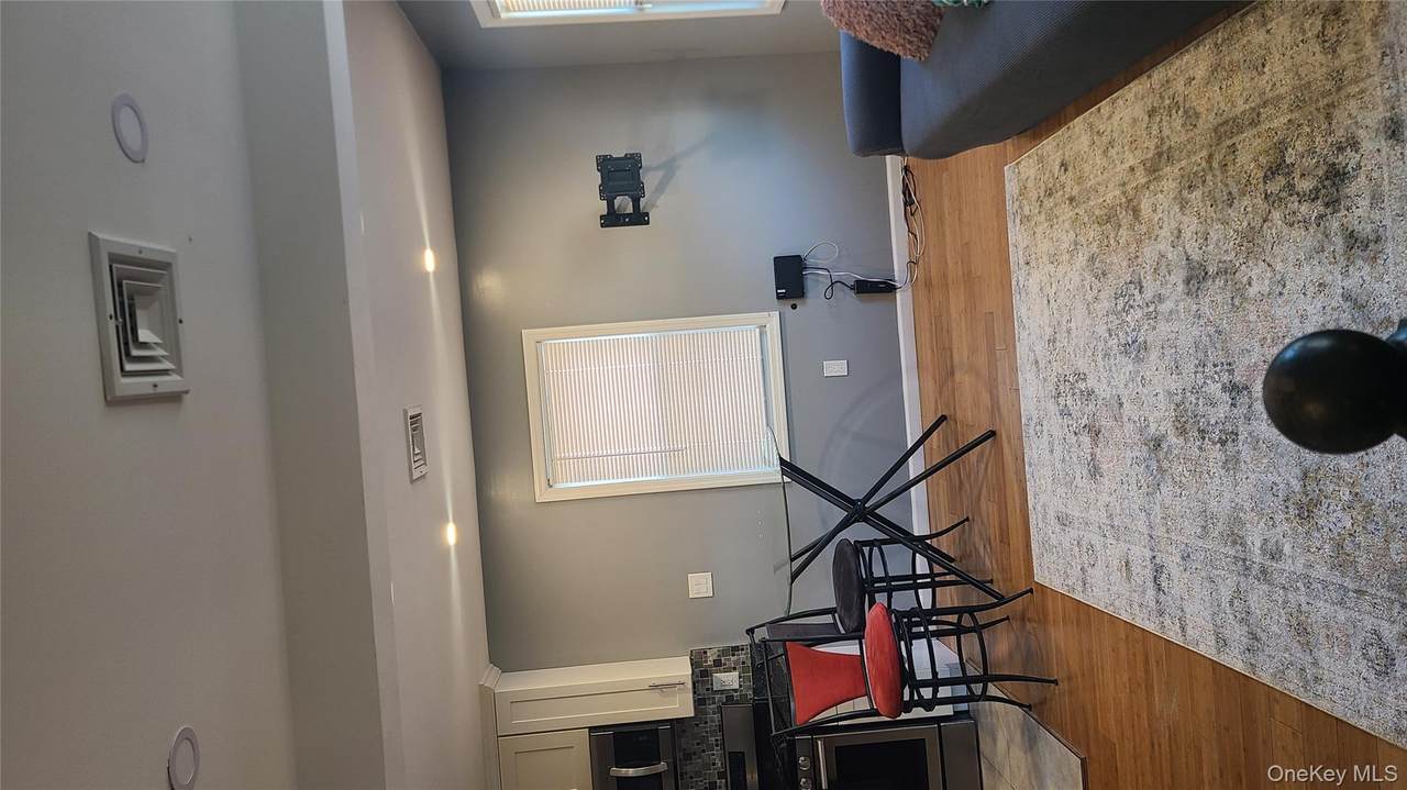 21038 Nashville Boulevard - Photo 1