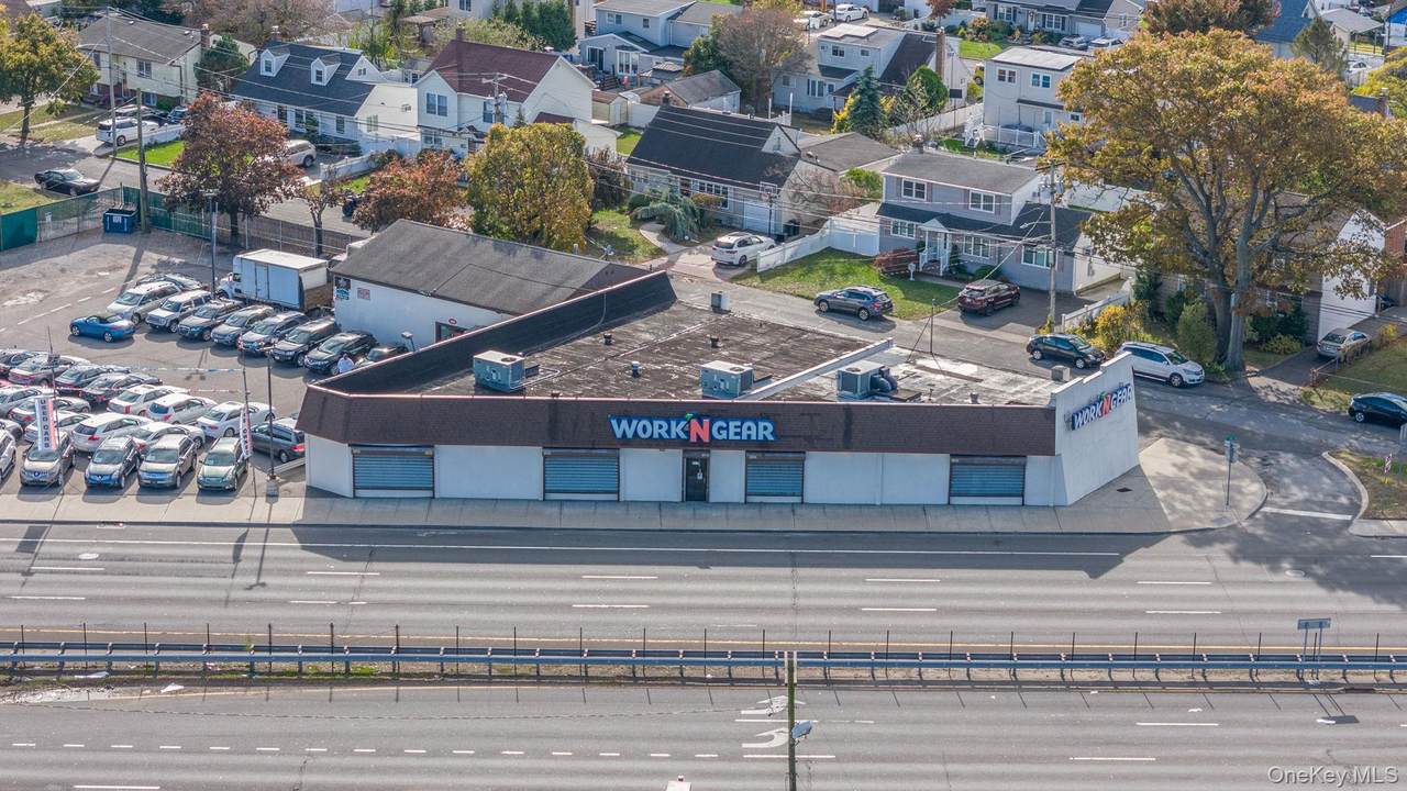 150 Sunrise Highway - Photo 1