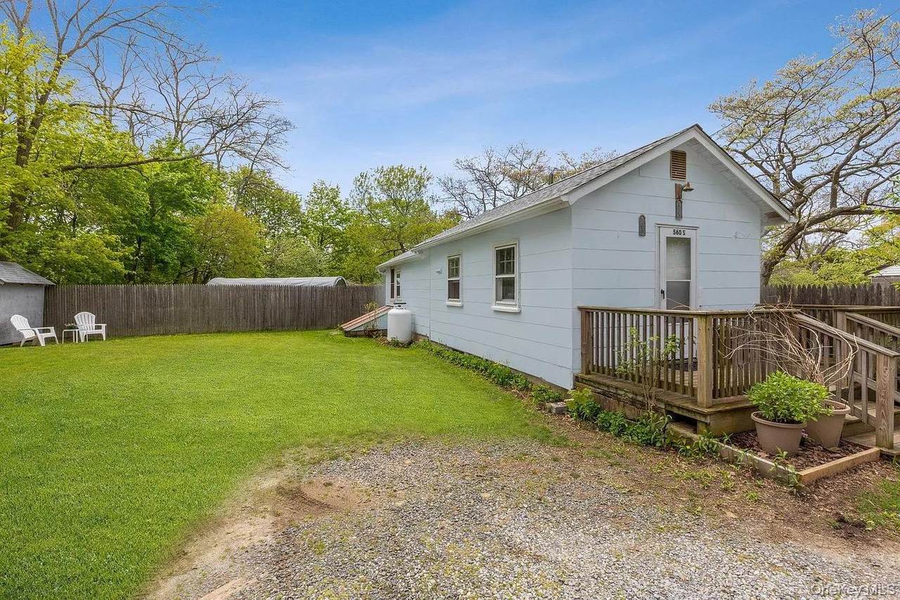 560 Pacific Street - Photo 1