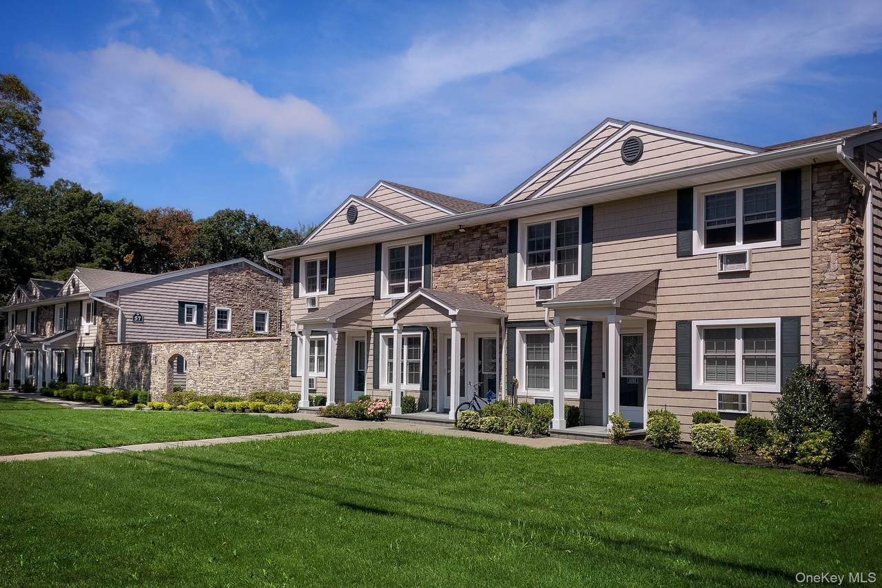 63 Island Boulevard - Photo 1