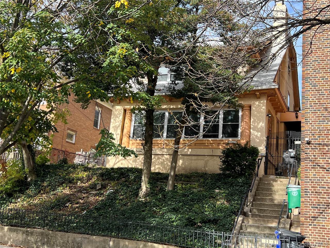 150-67 87 Avenue - Photo 1