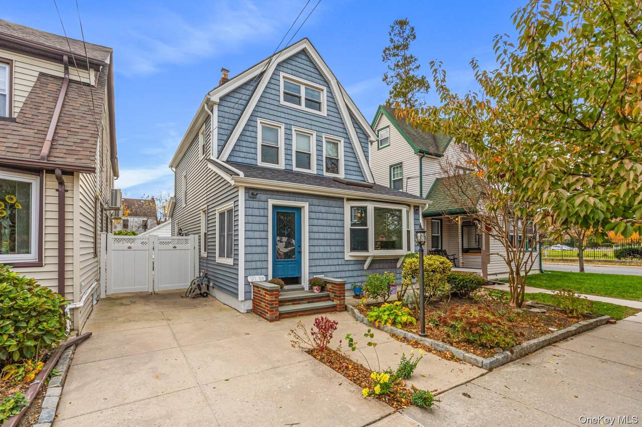 171-06 Bagley Avenue - Photo 1